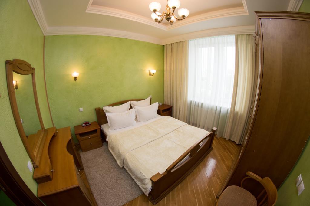 Hotel Vesta Brest Bagian luar foto