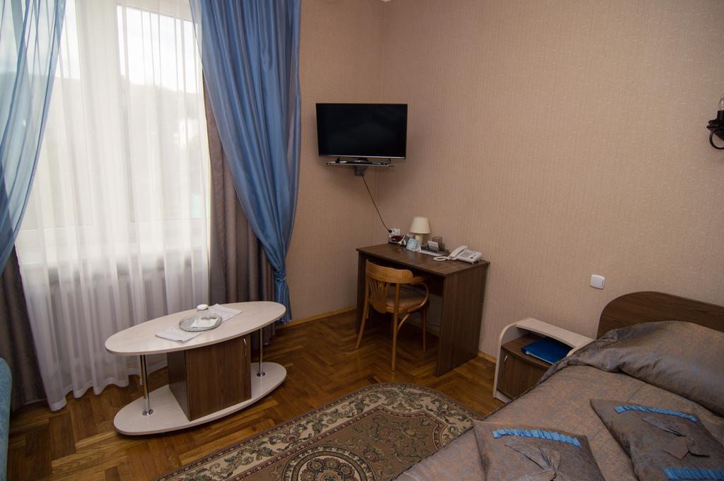 Hotel Vesta Brest Bagian luar foto